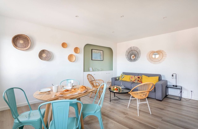 ANIS - LES COCONS - One Bedroom Apartment, Sleeps 2