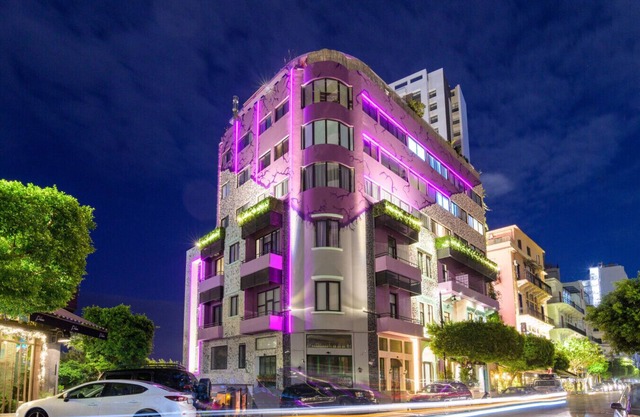 Anoor 208 Studio Gemmayze | Balcony & 24/7 Power
