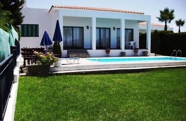 Anyone looking for luxury will love this! sea view and sunset