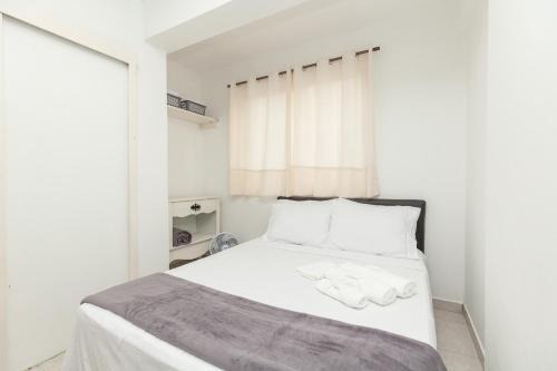 Apê 100m mar Caiobá, suíte e Wi-Fi