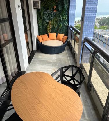 Apê Beira da Praia. Moderno!