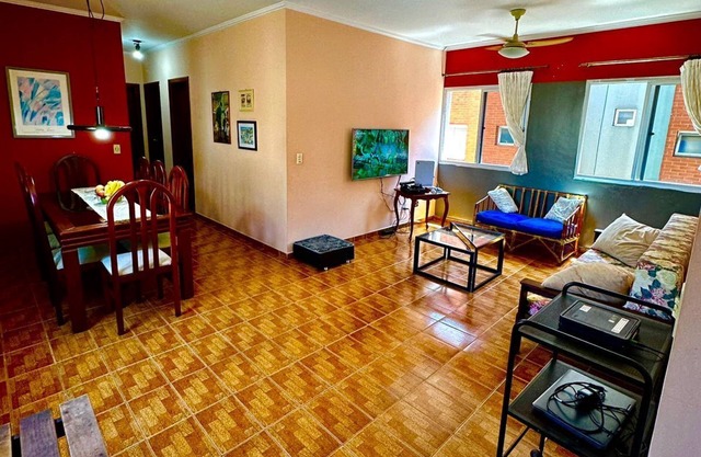 AP. Aconchegante Praia da Enseada - Guarujá, Piscina e Churrasqueira