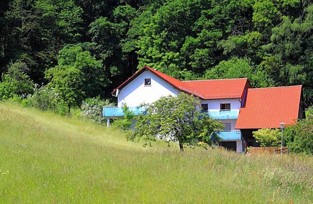 Apartment in an idyllic forest location with private balcony and terrace