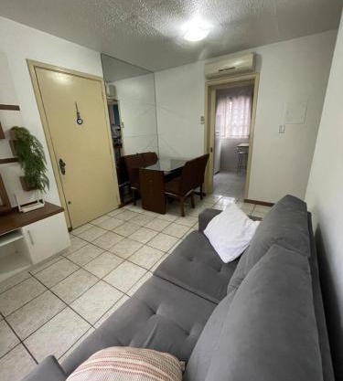 AP prox Unisinos-Trem com 2 AC e 2 smart TV