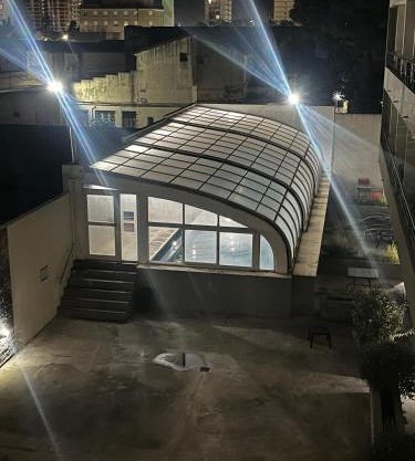 APART monoambiente con pileta climatizada