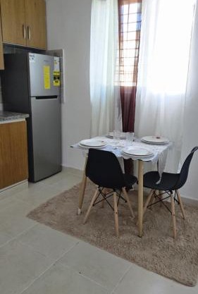 Apartamento 4 vecinos