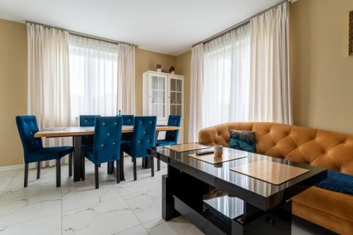Apartament All Saint's - blisko Chojnik, ogród, miejsce na rowery, ogrodzony dla zwierząt