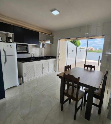 Apartamento-3 pé na areia, churrasqueira, acesso a lagoa, vista para rio, Torres e serra gaúcha