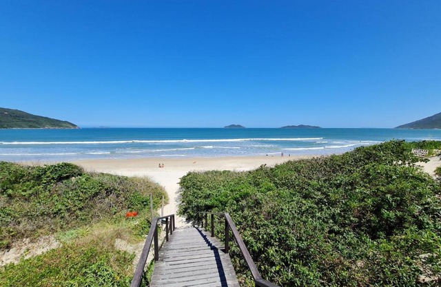 Apartamento a beira mar completo com churrasqueira