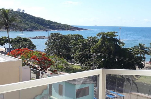 Apartamento a Beira Mar em Setiba Guarapari
