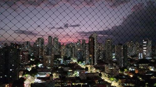 Apartamento alugo amplas suítes em Belém, Pará com vista panorâmica