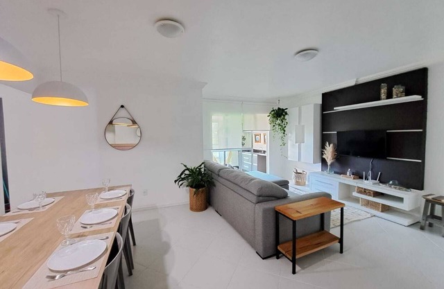 Apartamento na Praia Brava Itajaí! ar Condicionado nos Quartos/aceita Pets