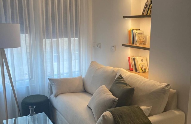 Apartamento Céntrico en Albacete. En Pleno Centro y muy Cerca de la Zona"