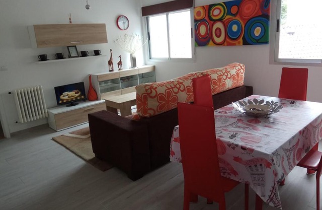 APARTAMENTO EN EL CENTRO DE LALIN