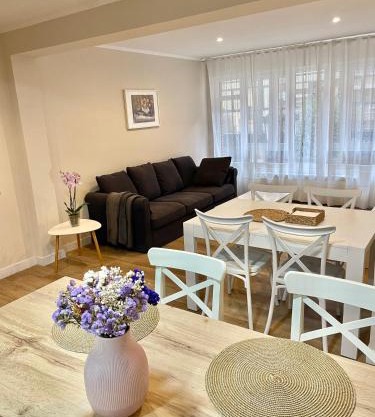 Apartamento en Oviedo con parking y wifi