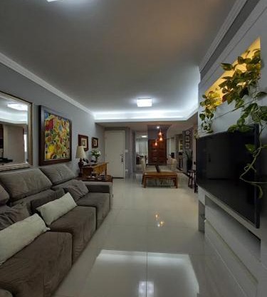 apartamento espaçoso , moderno e com garagem no centro Londrina-Pr