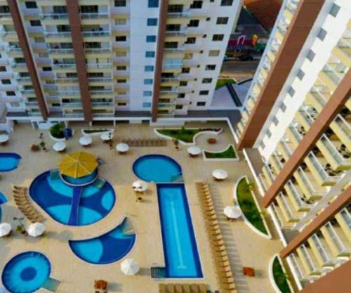 Apartamento no Condomínio Casa da Madeira em Caldas Novas-GO