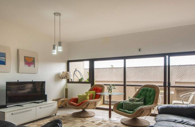 Apartamento no Guaruja a 230m da praia