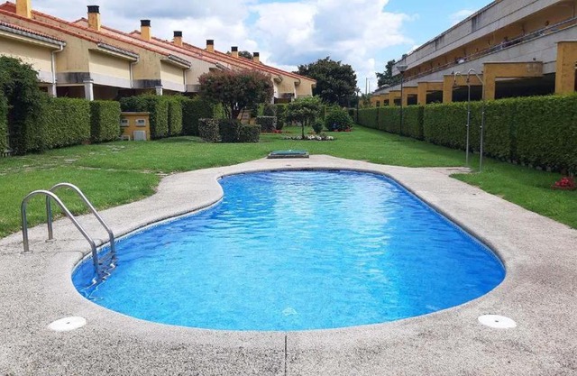 Apartamento Portosin con piscina al lado de la playa