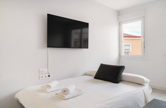 apartamento reformado en madrid rio de alquiler temporal