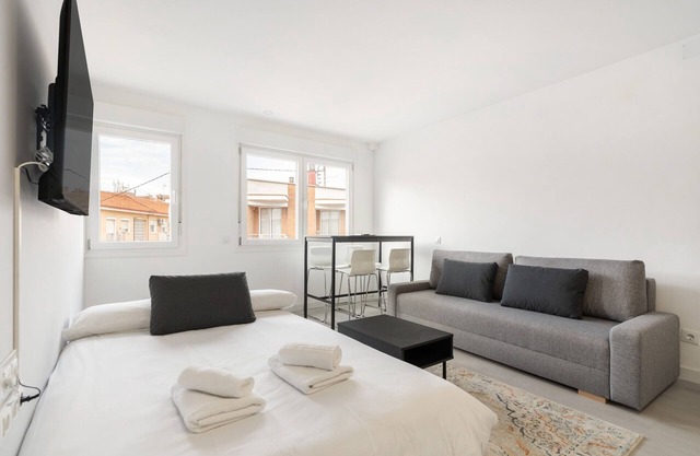 apartamento reformado en madrid rio de alquiler temporal