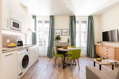 Apartamentos Blume Conde Aranda