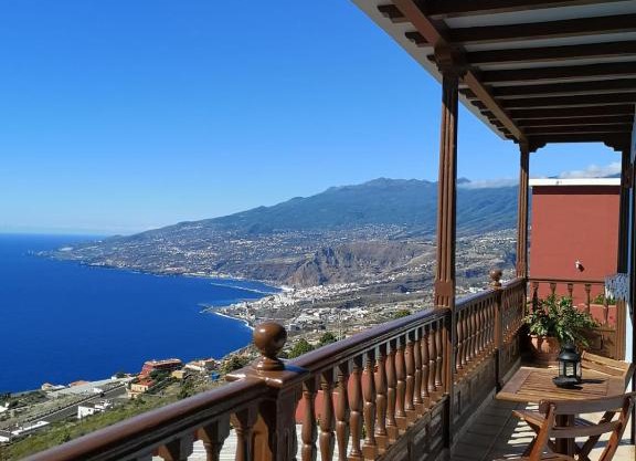 Apartamentos Isla Encantada