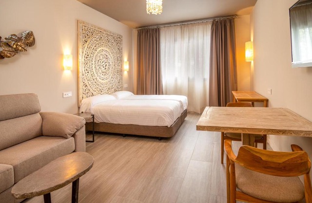 Apartamentos Sevilla Este by QHotels