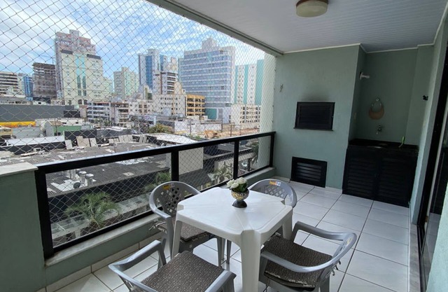 Apartment 100m from the sea/airy and comfortable/accepts small pets