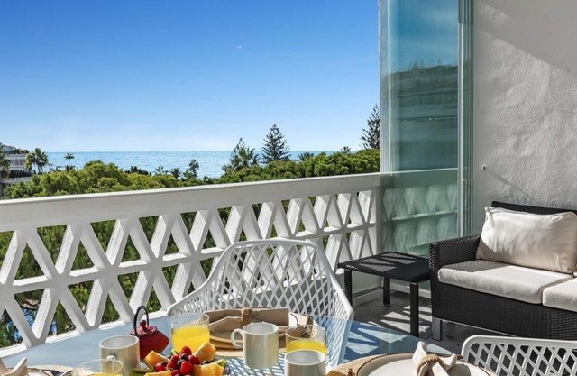 Apartment in Playas del Duque for 4 people| Casa Sevilla 413