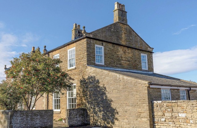 APARTMENT 1 SNEATON HALL, pet friendly, with open fire in Sneaton