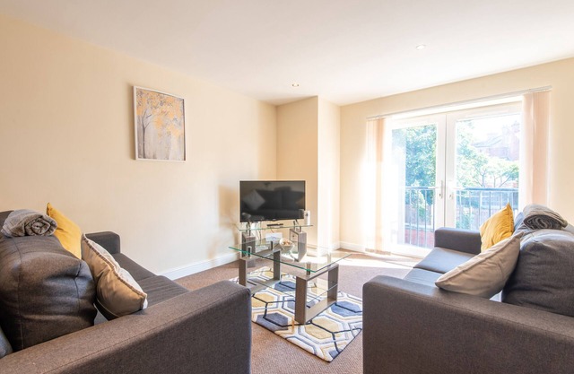 Apartment 11 - 1st Floor - 2 Bed - Sleeps 4