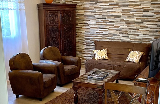 Apartment 2/4 pers. with large swimming pool in a tropical park