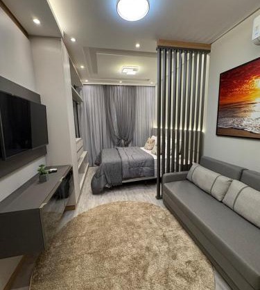 Apartment 403 withoeft