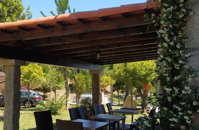 Apartment 5 Bedrooms. Casal do Crego