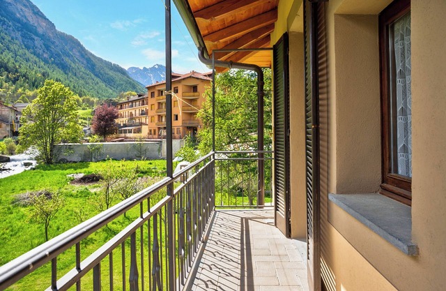 Apartment 'Alta Valle Maira B' with Mountain View, Shared Garden and Wi-Fi