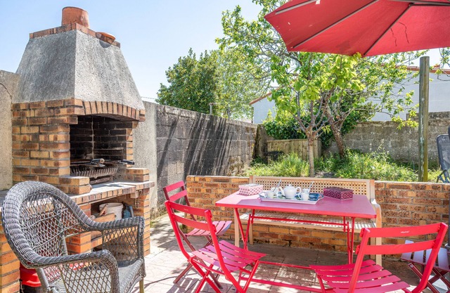 Apartment 'Appartement Entre Mer Et Marais' with Shared Terrace, Wi-Fi and Air Conditioning