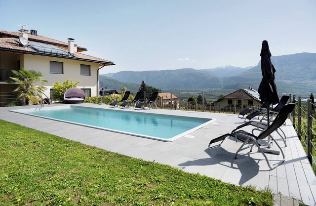 Apartment 'Bacchushof Cabernet' with Mountain View, Balcony and shared Pool