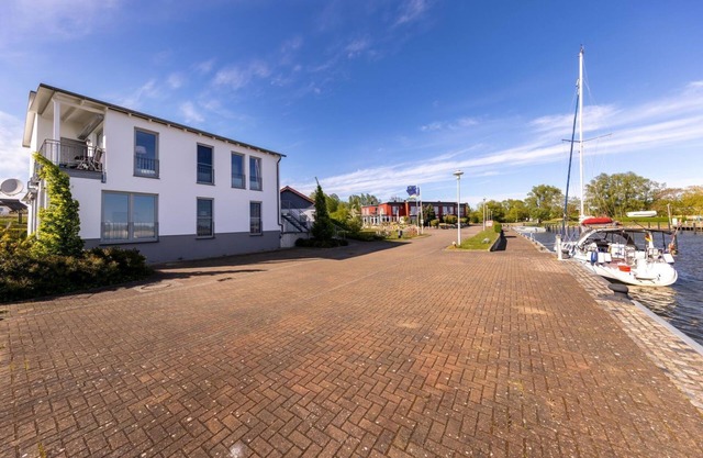 Apartment Boddenblick - Vacation at the natural harbor Puddemin