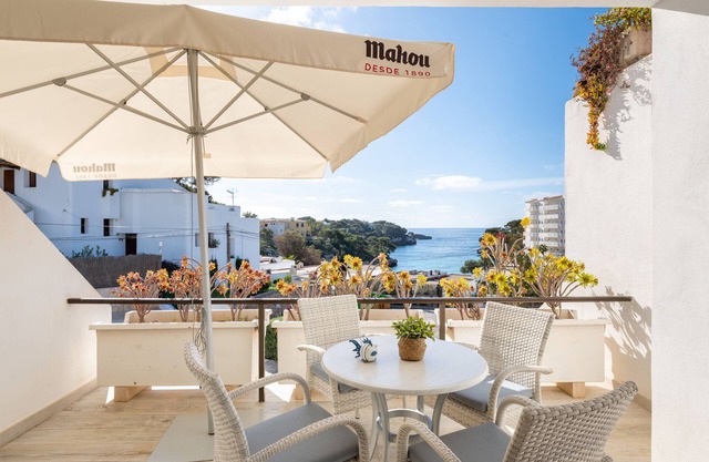 Apartment 'Caballito De Mar' with Sea View, Wi-Fi and Air Conditioning