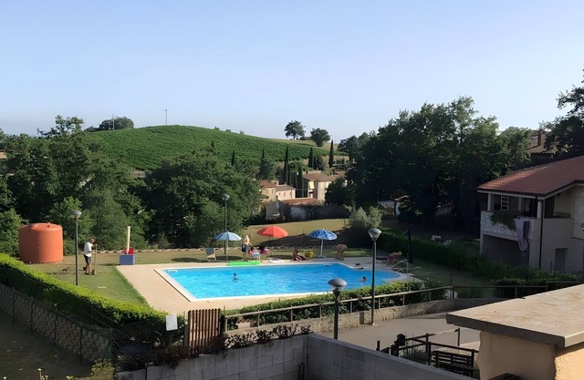 Apartment 'Catabbio' with Shared Pool, Wi-Fi and Air Conditioning