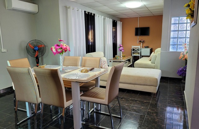 Apartment close to all the amenities of Ambatoaloaka