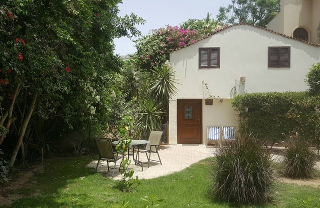 Apartment duplex in a chalet at 4km from harcheological site, 300 m from shops.
