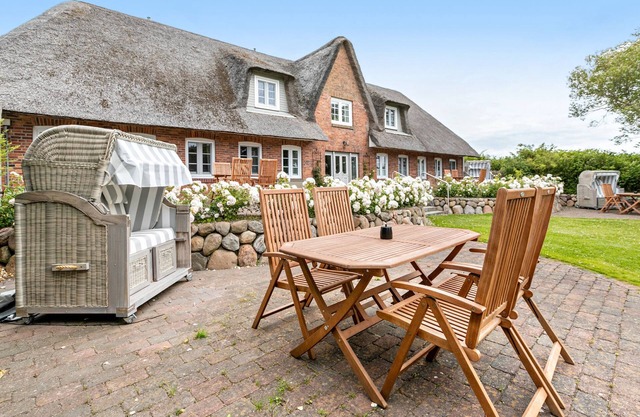 Apartment 'Fewo Lilo' with Private Terrace, Shared Garden and Wi-Fi