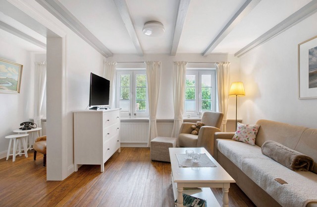 Apartment 'Fewo Luna' with Private Terrace, Shared Garden and Wi-Fi