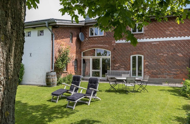 Apartment 'Ferienwohnung Alter Heuboden' with Private Garden and Wi-Fi