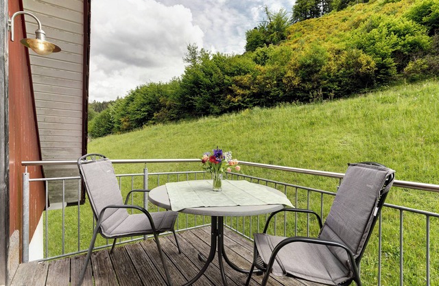 Apartment 'Ferienhaus 1 - Wohnung Fichte, 64qm' with Mountain View, Balcony and Wi-Fi