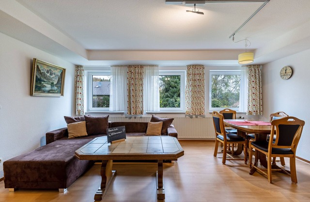 Apartment 'Ferienwohnung Dachs' with Private Terrace, Shared Garden, dogfriendly and Wi-Fi