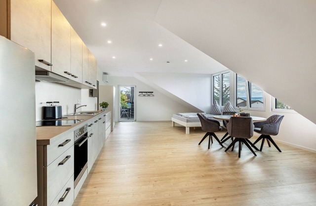 Apartment 'Ferienwohnung Seeblick' with Balcony, Wi-Fi and Air Conditioning