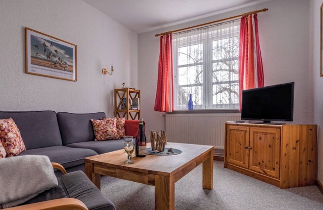 Apartment 'Ferienwohnung Eiderente' with Shared Terrace, Shared Garden and Wi-Fi